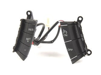 Przełącznik tempomatu Focus mk2 - 4M5T-9E740-AA, 1352794, oryginał Ford OE