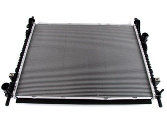 Chłodnica wody Mustang 15- / 17- 5.0l v8 32v dohc -  FR33-8005-BH , 2272223, oryginał Ford OE